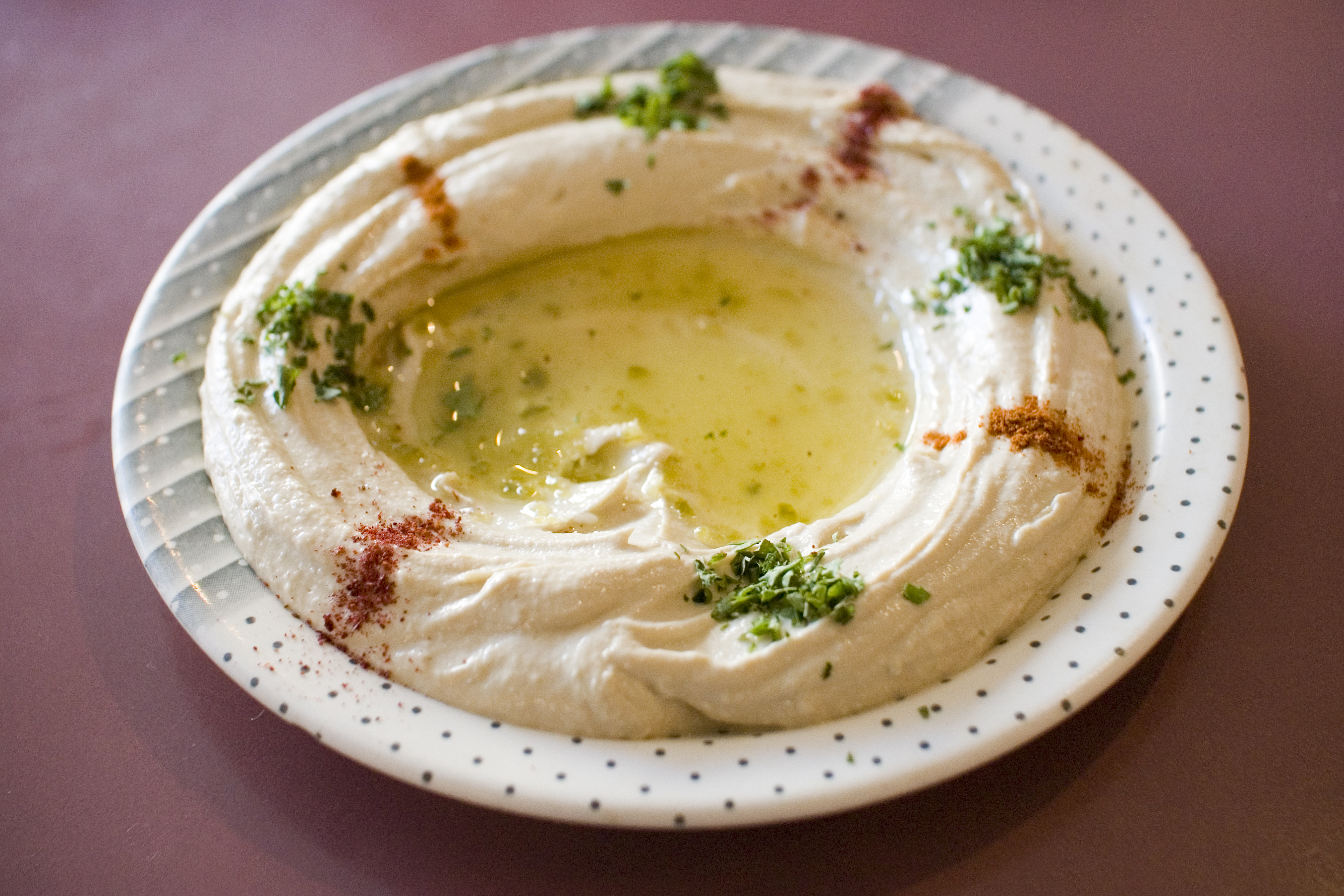 Hummus ; Photo: Wikipedia