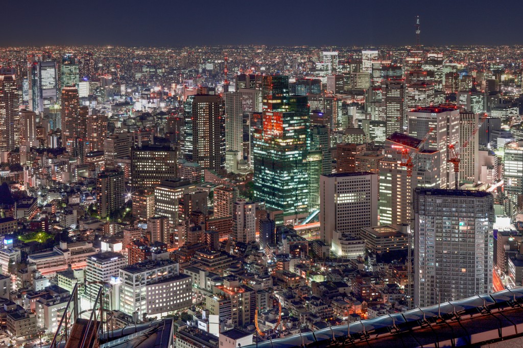 View_of_Tokyo_Roppongi_Hills_downtown_from_Mori_Tower