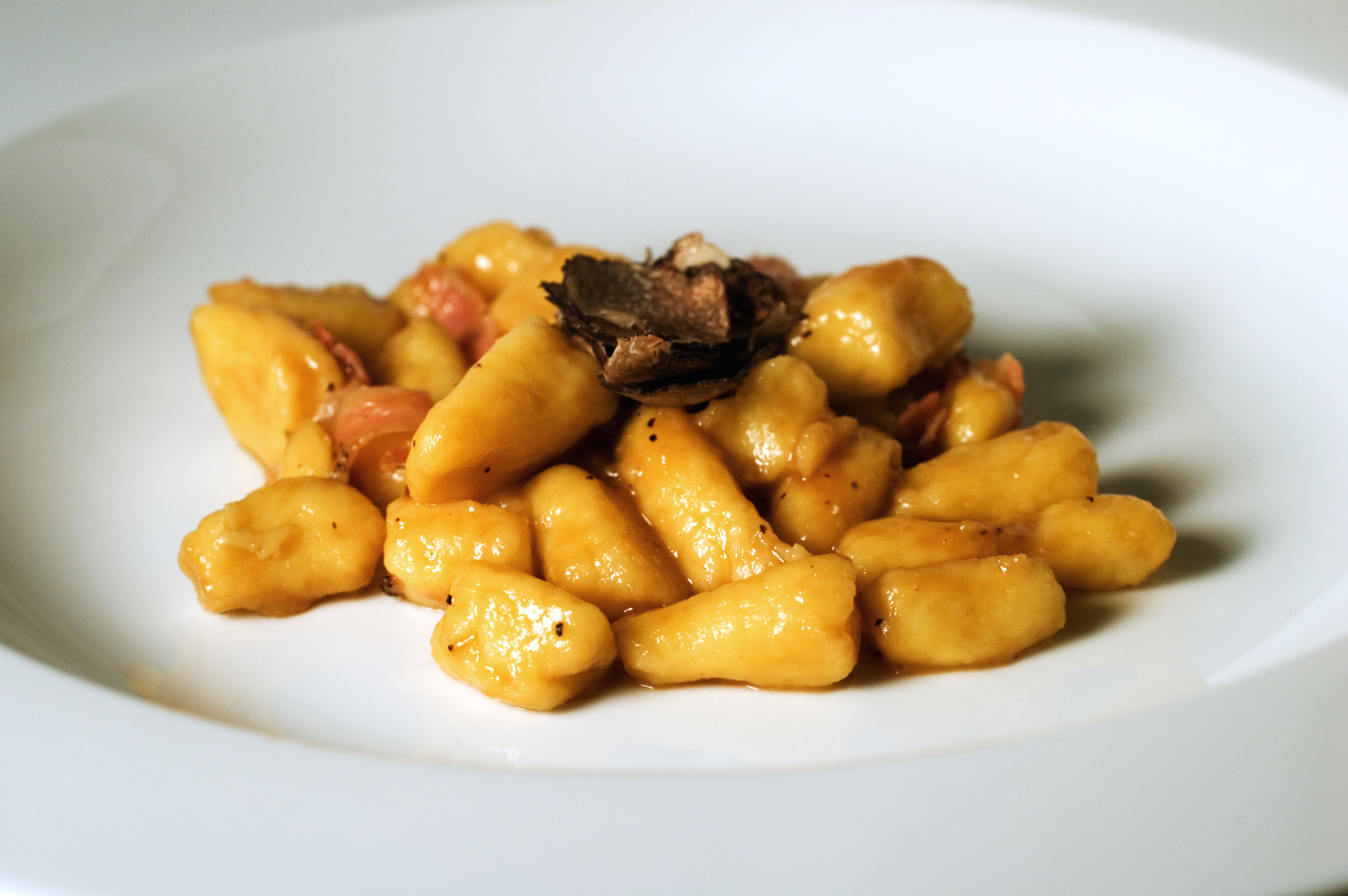 Gnocchi_with_truffle